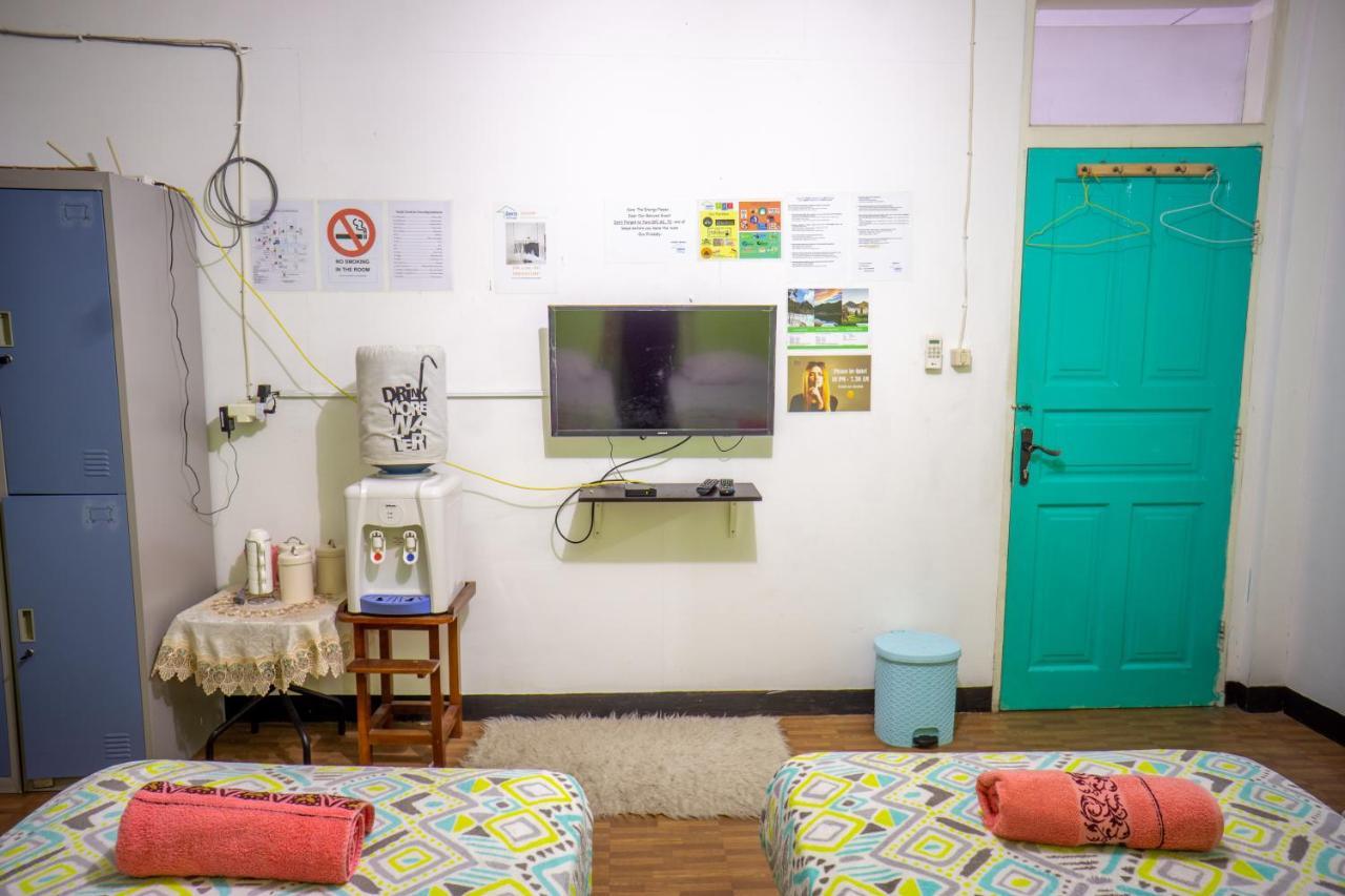 Zenrra Backpacker Hostel Bandung Ngoại thất bức ảnh